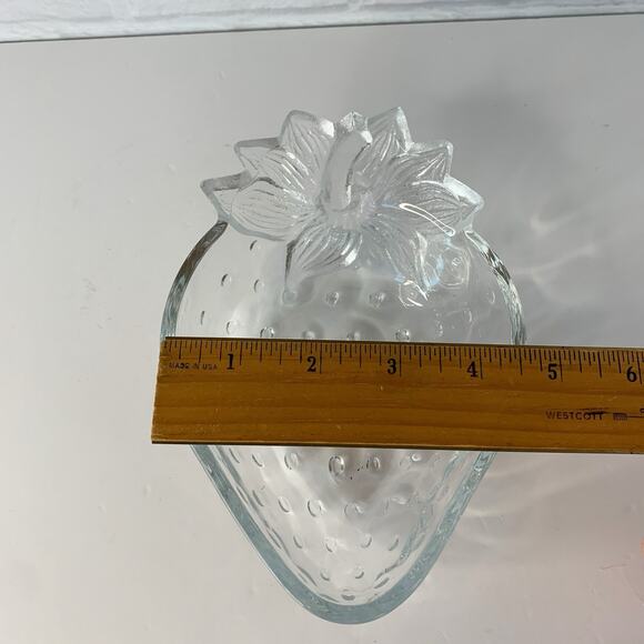 Mikasa Studio Nova Strawberry Delight Glass Candy Fruit Bowl Trinket Dish - Picture 6 of 7